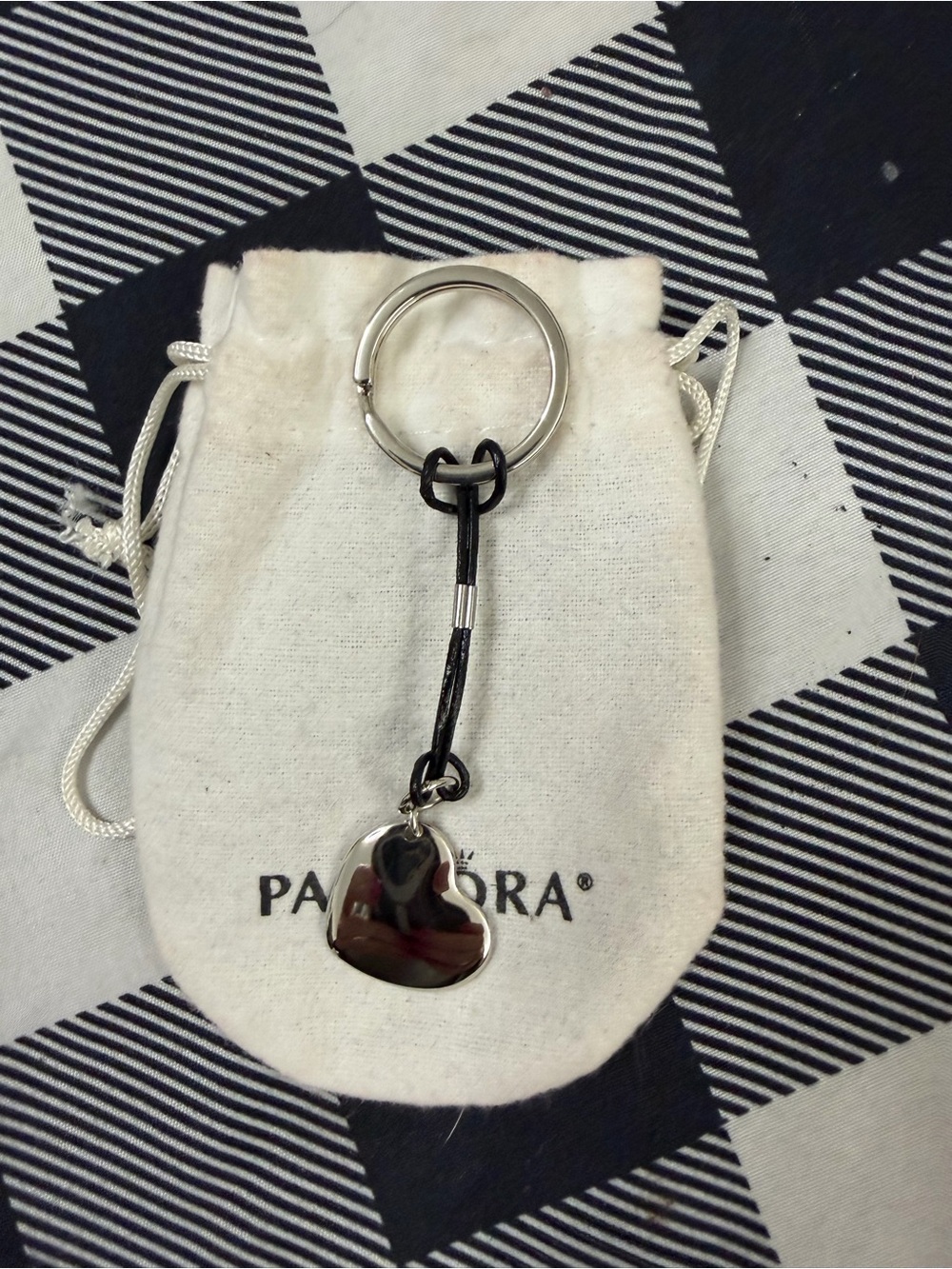 Brand new, never used without tag Pandora Silver Heart Keychain with Black Cord - Picture 2 of 2